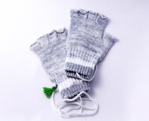 Gloves, Scandinavian white-gray