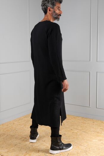 Caftan Kallisto en coton noir avec fentes sur les côtés 6