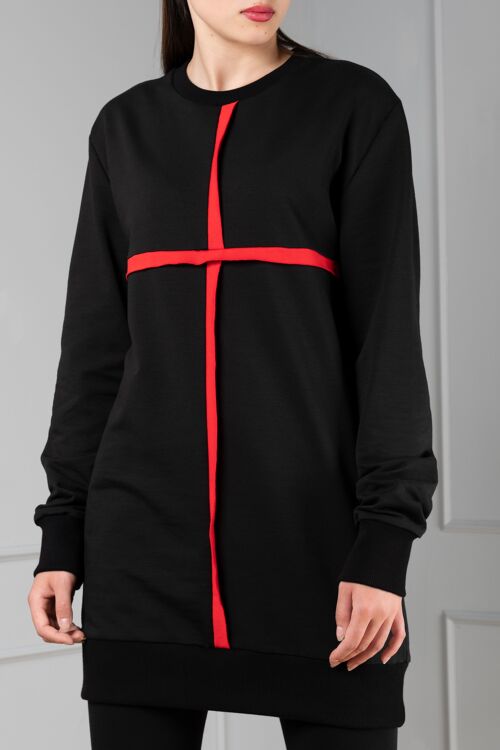Tamusi long black cotton sweater with red cross