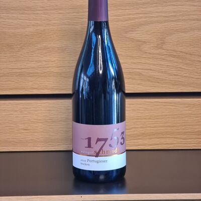 2021 Vino tinto portugués seco