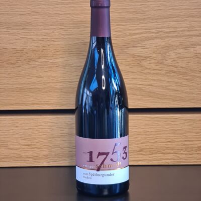 2018 Pinot Noir red wine dry