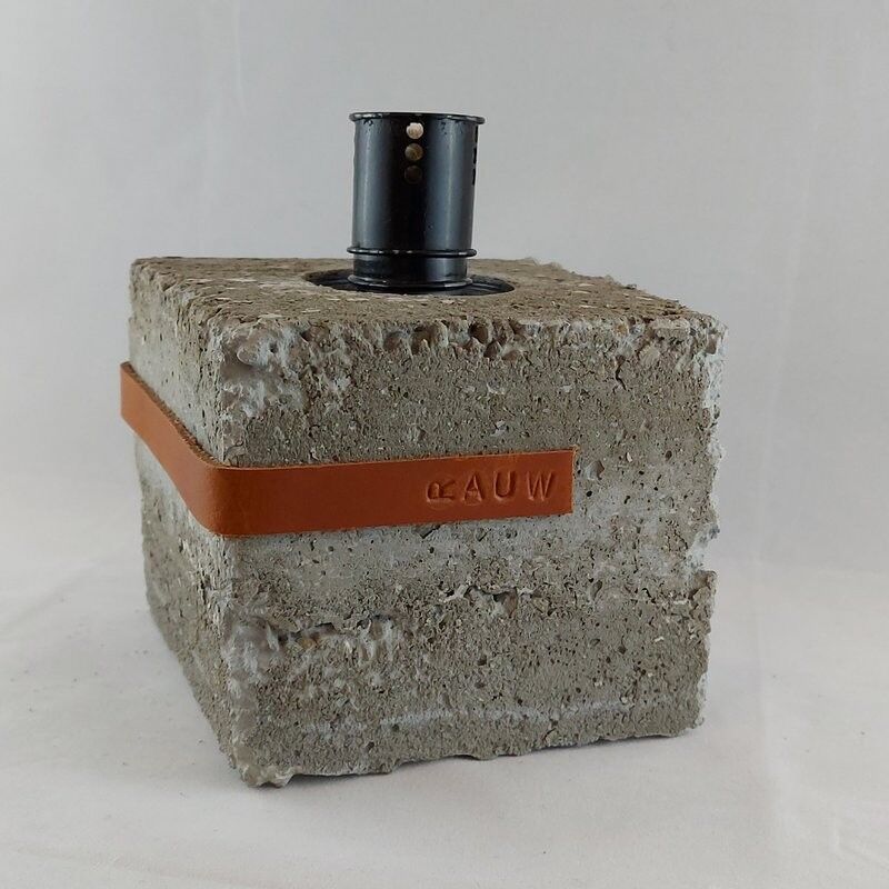 Antorcha de jardín de hormigón crudo con diseño de cemento industrial - Coñac (12 x 12 x 10 cm)