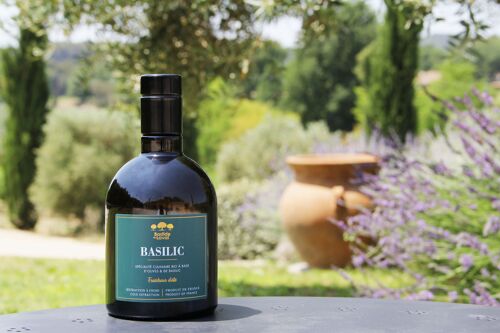 Huile d'olive au Basilic 50cl bouteille - France / Aromatisée
