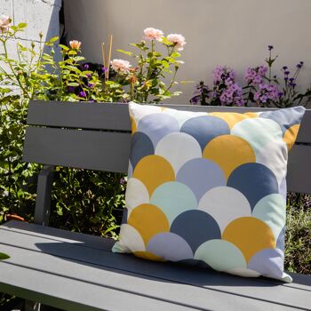 Celina Digby Luxury Garden Outdoors Coussin résistant à l'eau avec rembourrage, 45x45cm - Design géométrique Scandi Hills 2