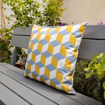 Celina Digby Luxury Garden Outdoors Coussin résistant à l'eau avec rembourrage, 45 x 45 cm - Motif géométrique jaune cubique 2