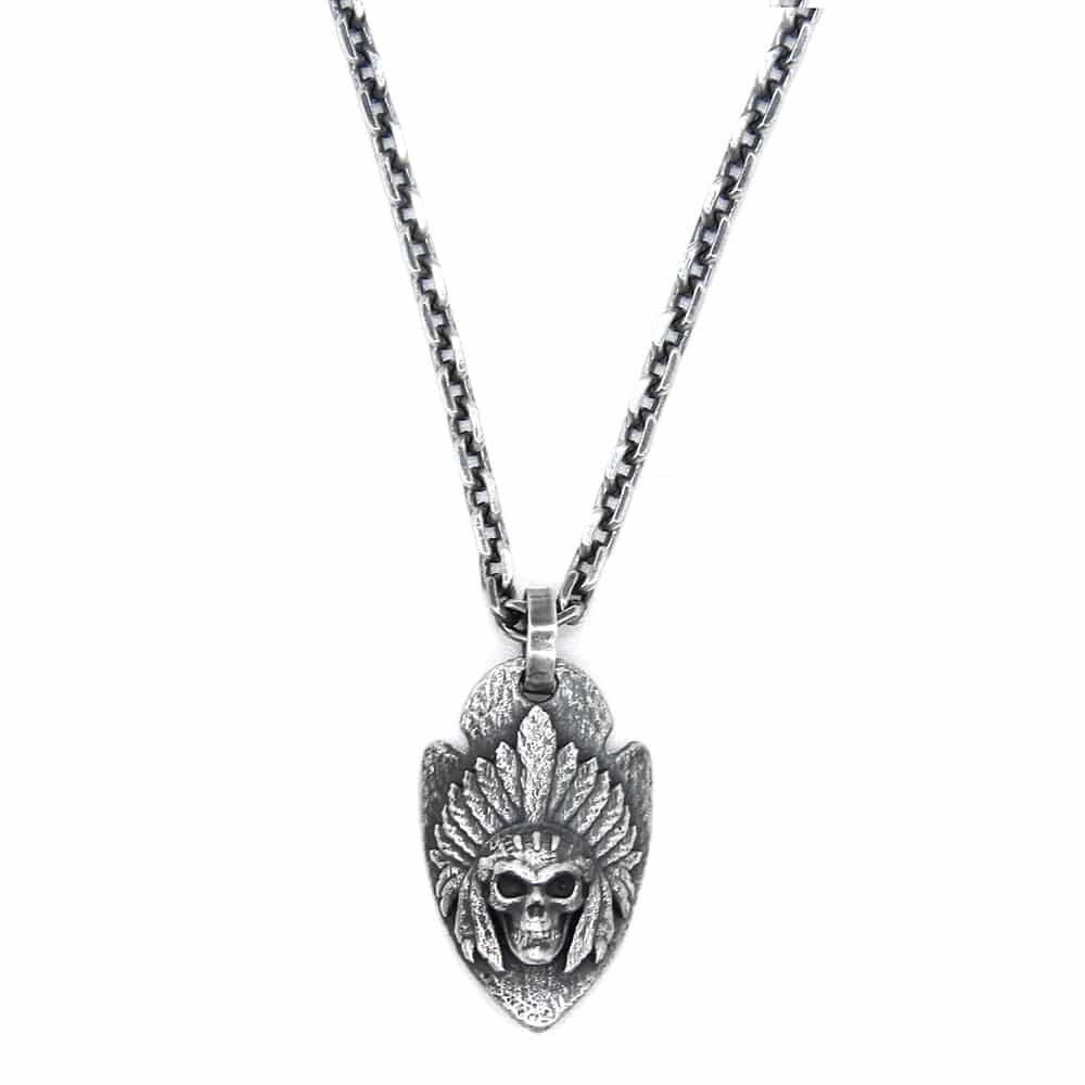 Collana d'argento del cuoio capelluto indiano