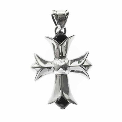 Maltese cross silver pendant set onyx