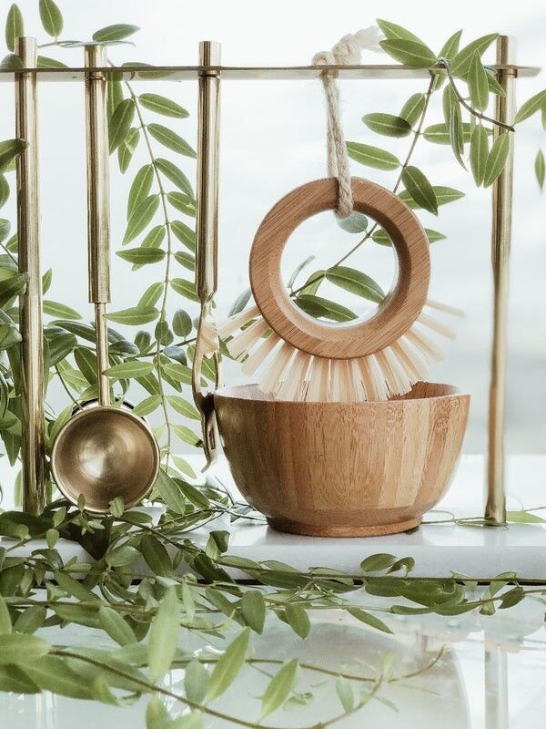 Natural bamboo veggie brush