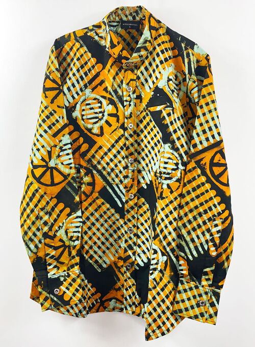 Camisa artesanal de cuello mao en tela batik africana tintada a mano. 1.