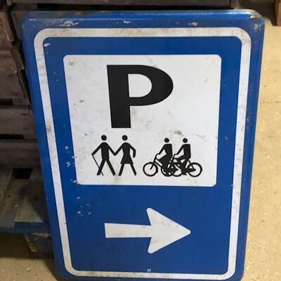 Verkeersbord "Parkeren voor wandelaars en fietsers"