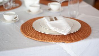 SET DE TABLE ROND - miel 5