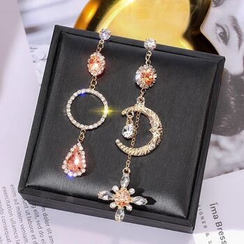 Boucles d'Oreilles Asymétriques Longues Scintillantes Soleil et Lune 4