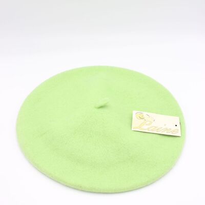 Classic beret in pure wool - Green W-26