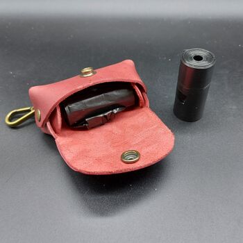 Porte-sac pour chien fabriqué à la main en cuir naturel de 2 mm d'épaisseur. Levrette Opplav (couleur rouge) 3
