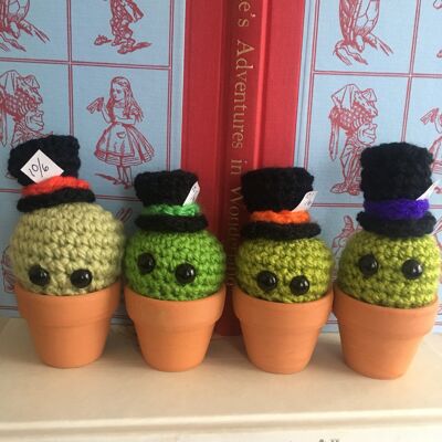 madhatter tophat crochet cactus alice in wonderland