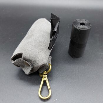 Porte-sacs pour chien fabriqués à la main en cuir suédé naturel de 1,3 mm d'épaisseur. Opplav doggySuede (couleur grise) 4