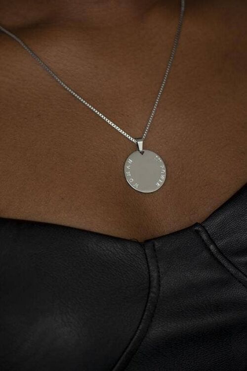 Woman In Power Necklace Silver