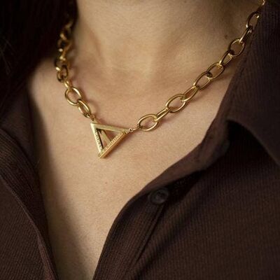 Woman on a Mission Chunky Chain Necklace Gold