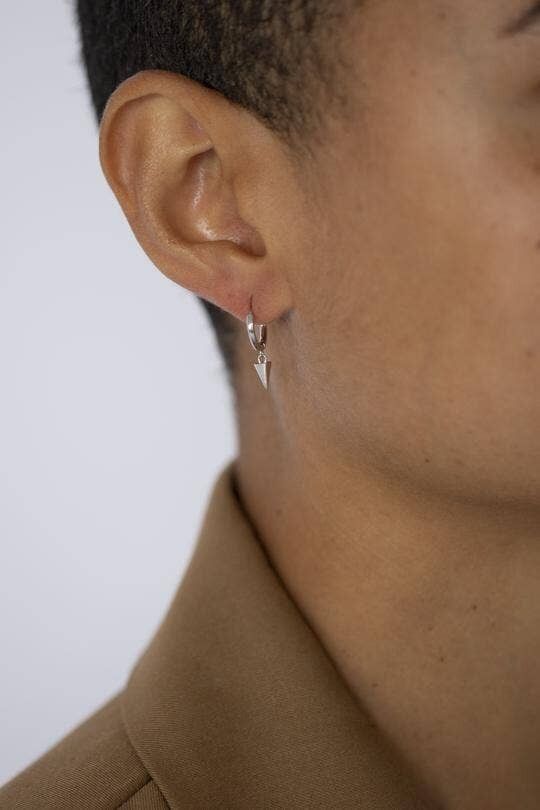 Warrior Queen Huggie Hoops Argento (argento sterling 925)