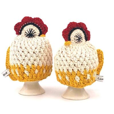 sustainable chicken egg warmer made of organic cotton - off-white - hand crocheted in Nepal - crochet chicken egg cosy