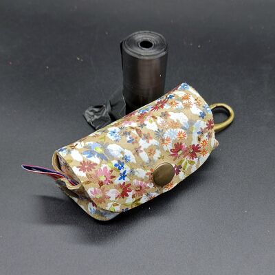 Dog bag holder handcrafted in 1.3mm thick natural leather printed with flowers. Opplav doggyflowers.(Brown color)