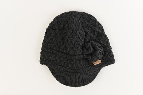 PK1640 Aran Trellis Peak Hat with Flower Charcoal