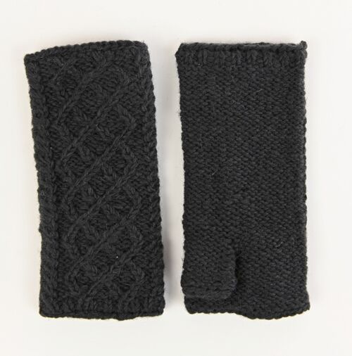 PK1640 Aran Trellis Handwarmers Charcoal