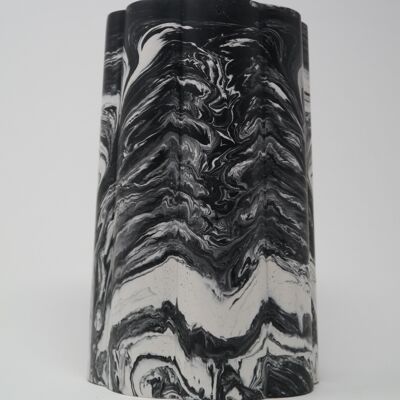 Nimbus Vase/ Black marble