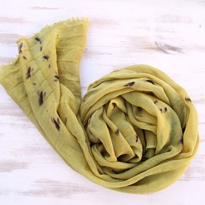 Scarf 70% wool 30% silk hand-dyed with plants. Sustainable colors.