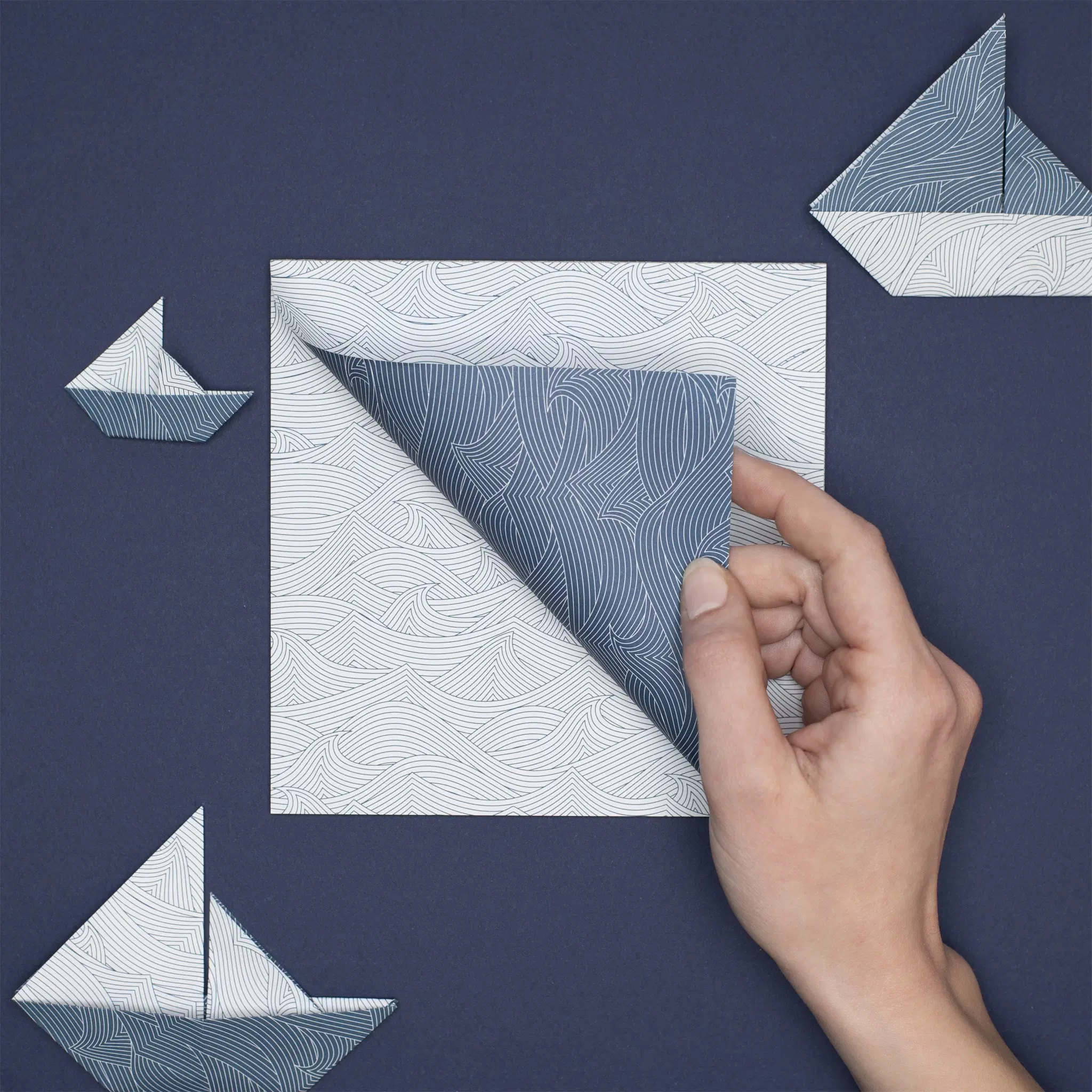 Papier Origami Recto-verso QUARKZMAN - 50 Feuilles 13x13cm - 70gsm - 24 Couleurs
