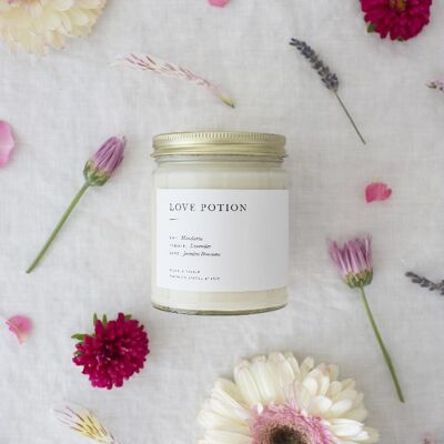 Minimalist Love Potion Scented Candle - Floral - Delivery in November
