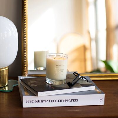 Escapist Candle Scent Brooklyn - Leather / Spices - Delivery in November