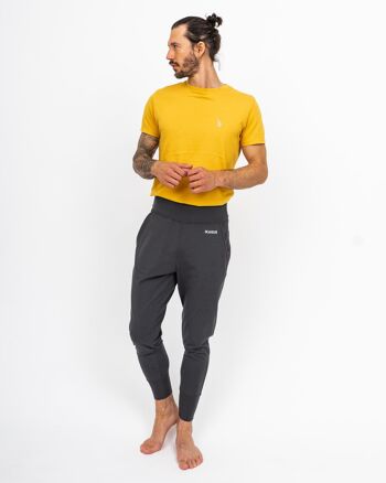 Tenue de Yoga Classique Grise & Dorée | Pantalon + T-shirt IKARUS 1