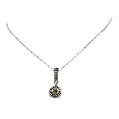 Beautiful Simple Round Pendant With a Faceted Gemstone / SKU161