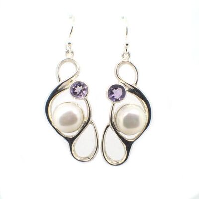 Large Pearl Swirly Earring With an Accent Gemstone / SKU331