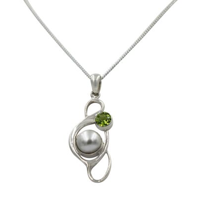 Large Pearl Swirly Pendant With an Accent Gemstone / SKU462