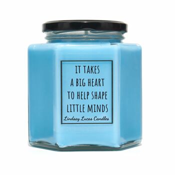 Il faut un grand cœur pour aider à façonner la bougie parfumée Little Minds - Petite 4