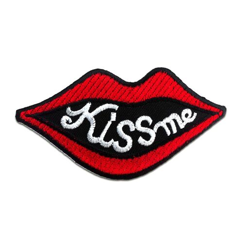 Kaufen Sie Kiss Me - Aufnäher, Bügelbild, Aufbügler, Applikationen, Patches,  Flicken, zum aufbügeln, Größe: 10 x 4,7 cm zu Großhandelspreisen