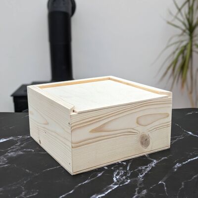 Caja de almacenamiento de recuerdos de madera recuperada - Mediana