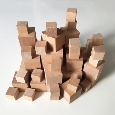 Gustave le jeu de construction de 44 cubes