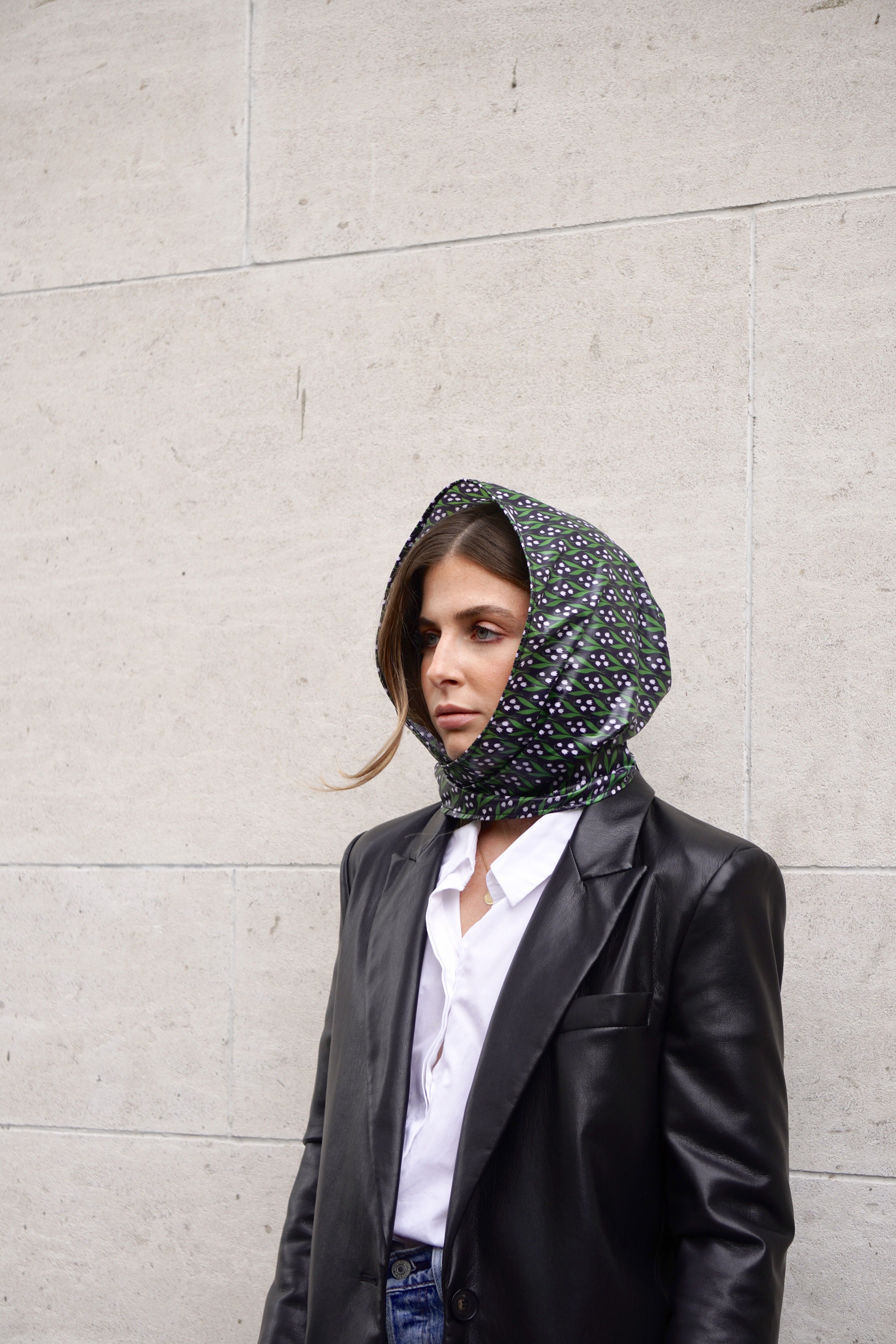 SCIARPA IMPERMEABILE COLORE MUGUET-NERO