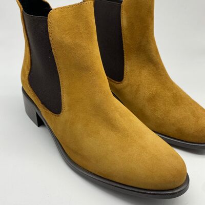 Stivaletto in pelle crosta