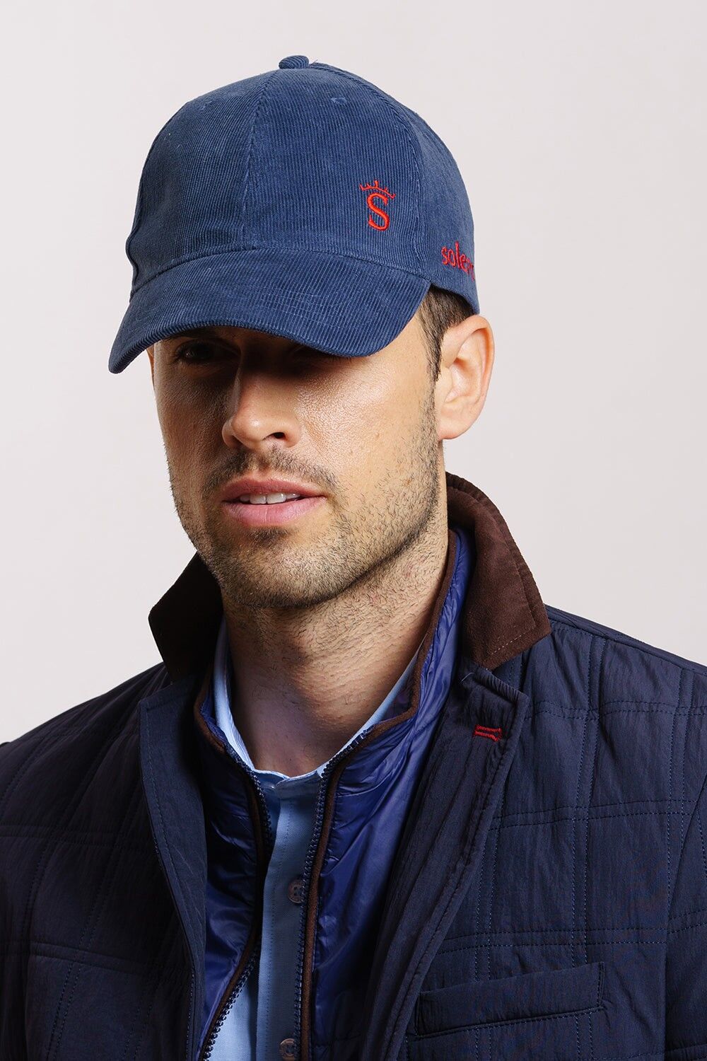 Cappello blu navy