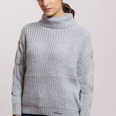 Grauer Pullover 1