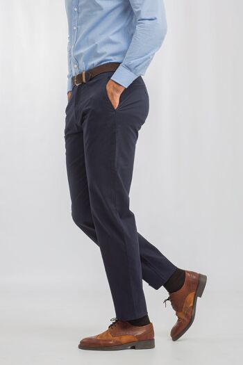 Pantalon chino bleu marine Regular 6