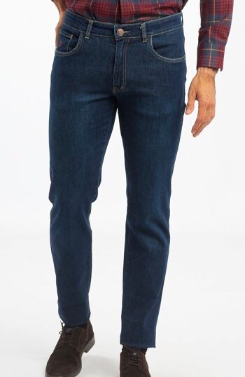 Pantalon en jean foncé 1