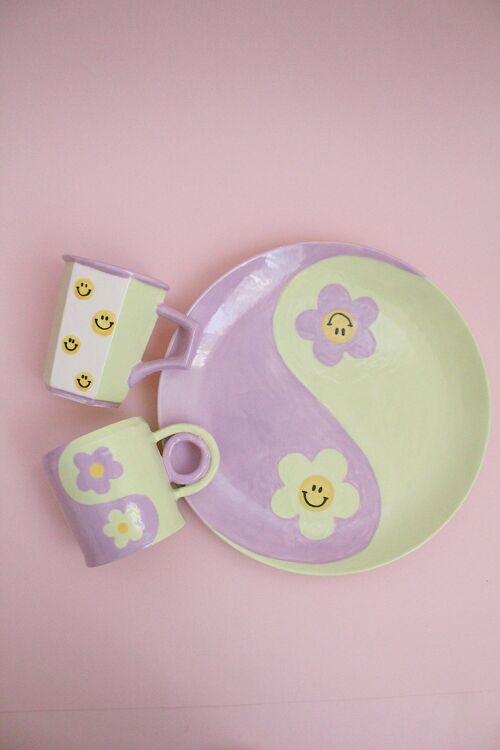 Handmade Ceramic Plate (Yin Yang Smile Daisy Plate)