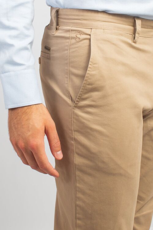 Pantalón Chino Regular Beige