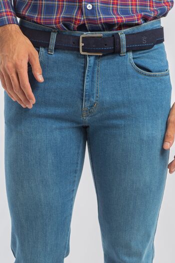 Pantalon bleu moyen 5