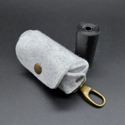 Porte-sac Vegan Dog fabriqué à la main en feutre 5mm. feutre pour chien Opplav (gris perle)